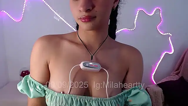 Snapshot of heartty_Milah chatting on September 9, 9:25 pm heartty Milah online show from September 9, 9:25 pm