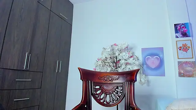 ashly pnik1 online show from November 6, 3:18 am