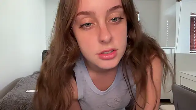 julietmills online show from October 8, 8:39 pm