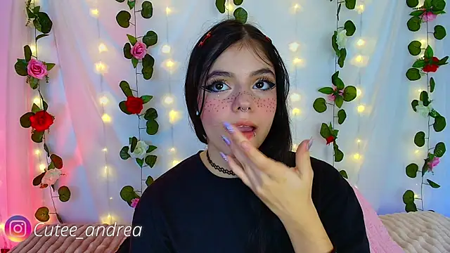 cutee andrea online show from October 19, 1:50 am