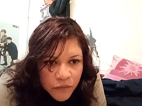 Kitty WetXxX online show from December 22, 12:29 am