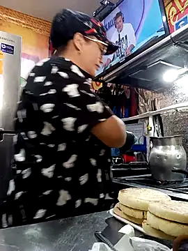 Lady 16 online show from September 15, 6:19 pm