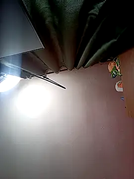 Lady 16 online show from October 17, 1:57 pm