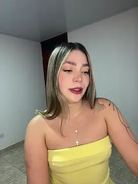 Snapshot of Chantel_sam chatting on December 14, 3:23 am Chantel sam online show from December 14, 3:23 am