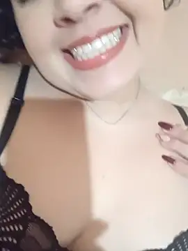 Snapshot of Silkenfeet21 chatting on November 15, 8:22 am Silkenfeet21 online show from November 15, 8:22 am