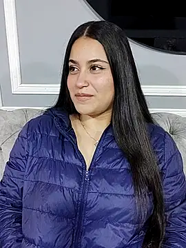 gabyjoness  online show from November 12, 4:02 am