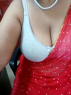 tami lavanya online show from October 4, 3:04 am