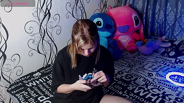 Snapshot of RoyAngela chatting on September 25, 9:29 pm RoyAngela online show from September 25, 9:29 pm