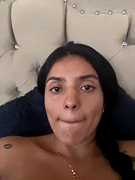 Snapshot of AnaaFaith_ chatting on November 1, 7:27 pm AnaaFaith online show from November 1, 7:27 pm