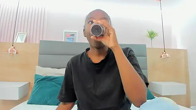  emma willliams  online show from November 6, 1:45 pm