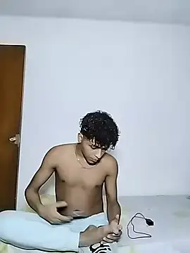 Manuel Mateus1 online show from October 27, 2:15 am