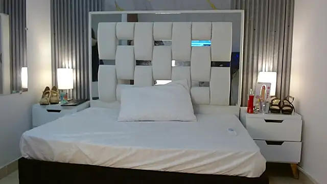 VanessaHard as online show from September 28, 3:28 pm