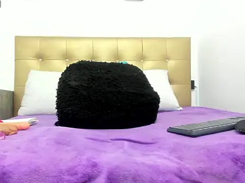 candy sex 18 online show from October 1, 11:55 pm