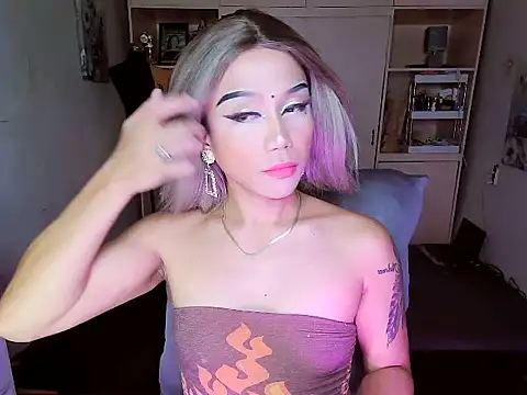 YourNikkieXxx online show from October 20, 3:34 pm