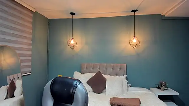 Snapshot of Miss_Cataleya__ chatting on October 28, 11:36 am Miss Cataleya online show from October 28, 11:36 am