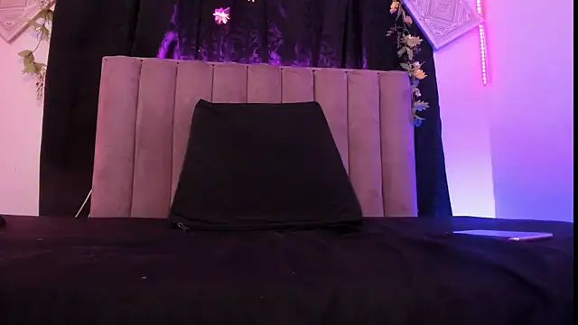 AkiraStone  online show from October 6, 7:22 pm