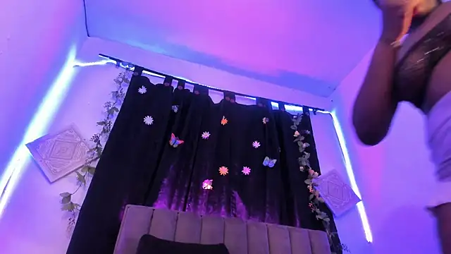 AkiraStone  online show from October 10, 8:19 pm