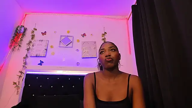 Snapshot of AkariRosetti chatting on October 2, 1:07 pm AkariRosetti online show from October 2, 1:07 pm