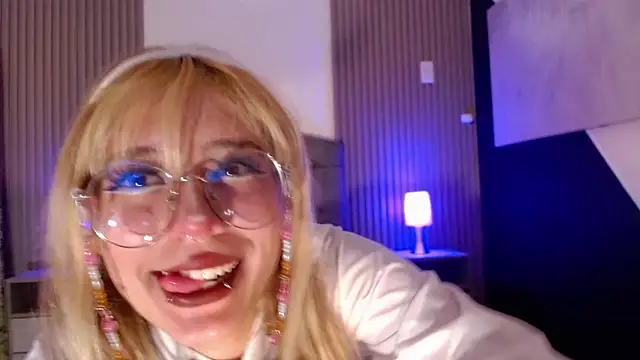 rihonna hs8 online show from October 8, 7:33 pm