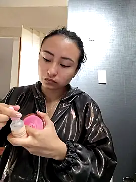 Venus Rivers online show from September 9, 1:43 pm