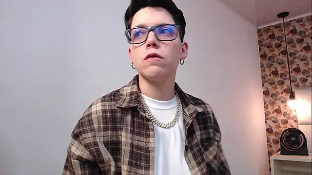 SpencerMontgomery online show from September 13, 7:46 pm