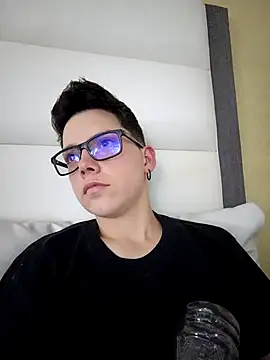 SpencerMontgomery online show from November 11, 6:41 pm