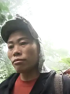 Snapshot of CoMay003 chatting on October 3, 4:53 am CoMay003 online show from October 3, 4:53 am