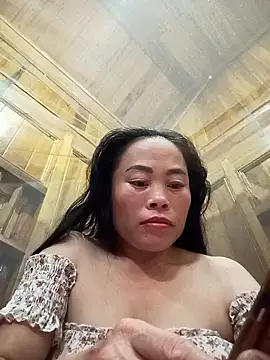 Snapshot of CoMay003 chatting on October 3, 4:59 pm CoMay003 online show from October 3, 4:59 pm