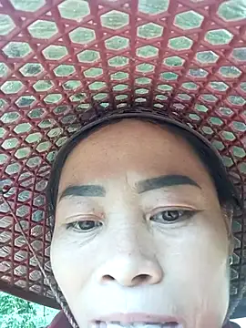 Snapshot of CoMay003 chatting on October 11, 1:49 am CoMay003 online show from October 11, 1:49 am