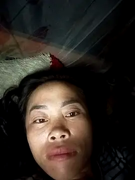 Snapshot of CoMay003 chatting on October 21, 9:48 pm CoMay003 online show from October 21, 9:48 pm