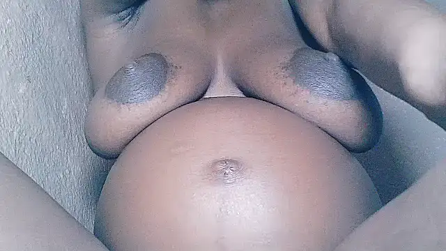 Chloe2001 online show from November 25, 9:31 am