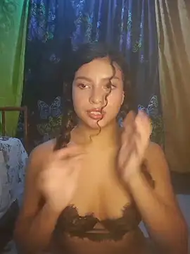 Snapshot of Lulupeach69 chatting on September 26, 12:03 am Lulupeach69 online show from September 26, 12:03 am