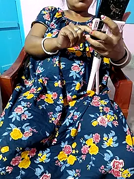 Cute-Swewty online show from October 15, 1:22 pm