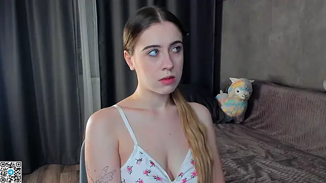 Snapshot of teasememore chatting on November 9, 12:14 pm teasememore online show from November 9, 12:14 pm