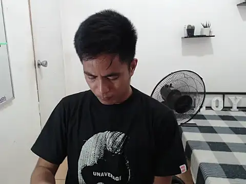 Lloyd wintours online show from October 27, 7:18 pm