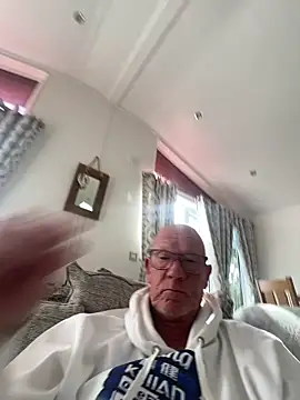 Snapshot of philefc chatting on September 21, 3:02 pm philefc online show from September 21, 3:02 pm