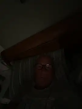 Snapshot of philefc chatting on September 28, 7:03 am philefc online show from September 28, 7:03 am