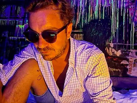 3615-ULLA online show from September 20, 12:44 am