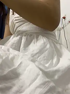   BabyShowPublic   online show from September 23, 12:30 pm