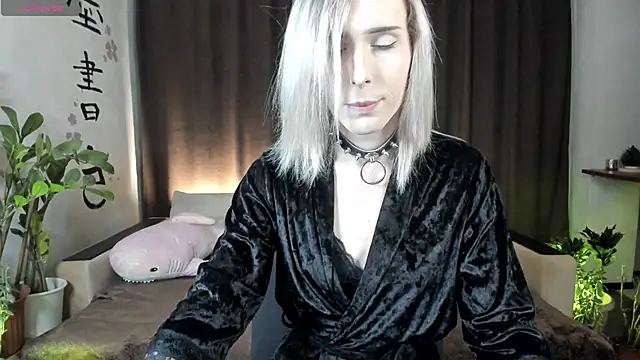 Snapshot of Lady_Kaya chatting on November 19, 1:00 pm Lady Kaya online show from November 19, 1:00 pm