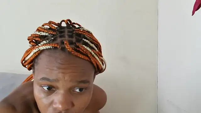 SexyBitchx01 online show from October 10, 10:36 am