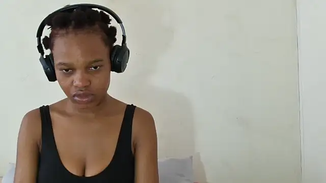 SexyBitchx01 online show from November 29, 9:45 am