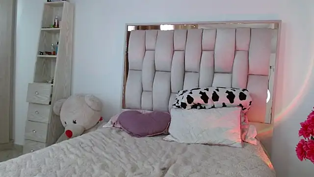 Ayleen m online show from November 12, 7:24 pm