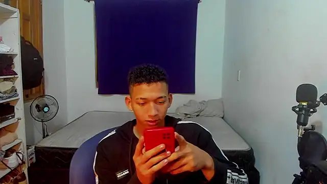 JuanchiT66 online show from October 22, 2:56 am