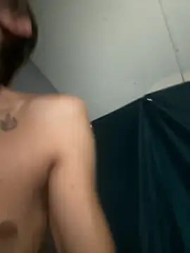 Snapshot of StoneyCam chatting on October 26, 9:31 pm StoneyCam online show from October 26, 9:31 pm