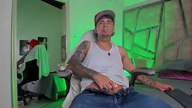 JamesDeker online show from September 11, 8:09 pm