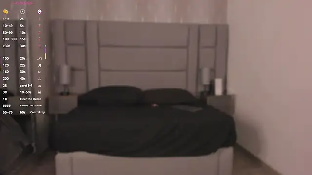 Mia-Medina online show from October 25, 6:57 pm