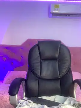 Velveet x online show from November 10, 12:15 pm