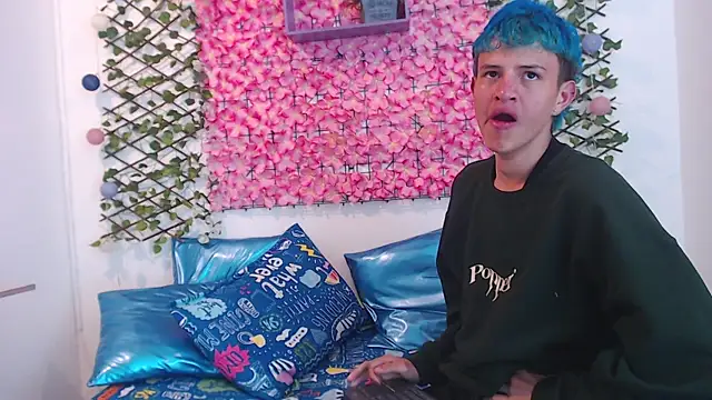 iam lukas   online show from September 15, 7:36 pm