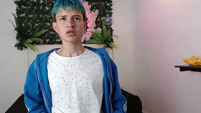 iam lukas   online show from October 3, 2:41 am